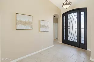 7 W Silverwood Dr, Phoenix, AZ 85045 - Photo 9