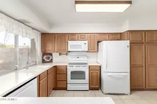 3718 W Dailey St, Phoenix, AZ 85053 - Photo 9