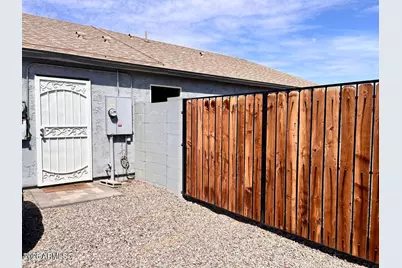 10490 W Mazatlan Drive, Arizona City, AZ 85123 - Photo 5