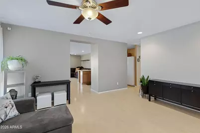 3212 W Saint Kateri Drive, Phoenix, AZ 85041 - Photo 7