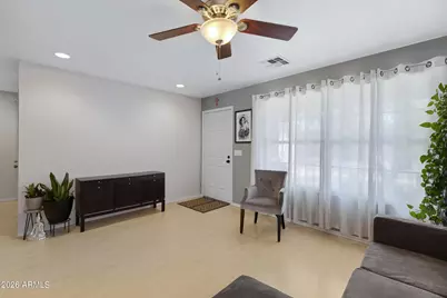 3212 W Saint Kateri Drive, Phoenix, AZ 85041 - Photo 5