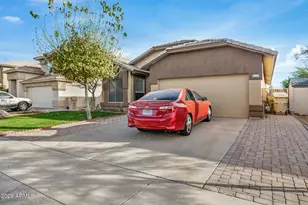 6157 W Echo Ln, Glendale, AZ 85302 - Photo 3