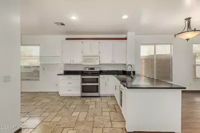 6157 W Echo Lane, Glendale, AZ 85302 - Photo 5