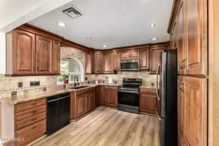 12535 N 77th Dr, Peoria, AZ 85381 - Photo 5