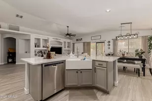 2521 W Darrel Rd, Phoenix, AZ 85041 - Photo 17