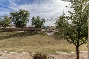 2521 W Darrel Rd, Phoenix, AZ 85041 - Photo 37