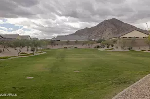 4571 W Gilbert Ln, San Tan Valley, AZ 85144 - Photo 43