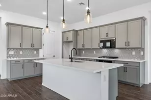 4571 W Gilbert Ln, San Tan Valley, AZ 85144 - Photo 9