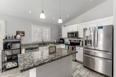 2403 E Rosemonte Drive, Phoenix, AZ 85050 - Photo 11