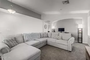 2403 E Rosemonte Dr, Phoenix, AZ 85050 - Photo 3