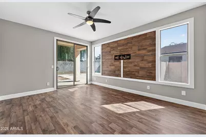 8921 N 65th Drive, Glendale, AZ 85302 - Photo 9