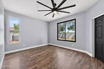 8921 N 65th Drive, Glendale, AZ 85302 - Photo 17