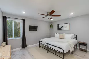 4201 E Camelback Rd, Phoenix, AZ 85018 - Photo 11