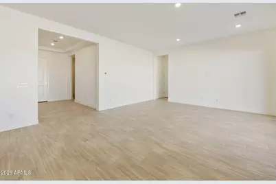 10131 S 51st Lane, Laveen, AZ 85339 - Photo 7