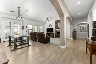 3093 E Comstock Dr, Gilbert, AZ 85296 - Photo 11