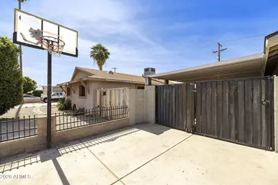 4116 N 64th Drive, Phoenix, AZ 85033 - Photo 37