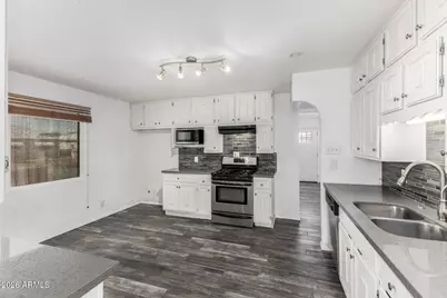 801 E Ruth Avenue, Phoenix, AZ 85020 - Photo 5