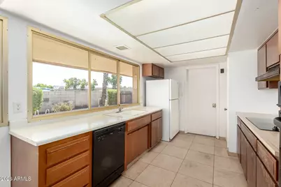 4013 S Hazelton Lane, Tempe, AZ 85282 - Photo 11