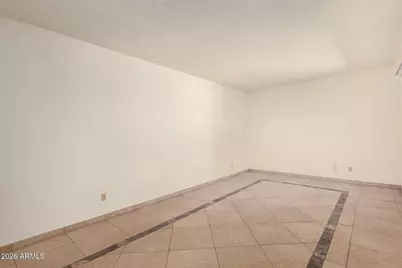 4013 S Hazelton Lane, Tempe, AZ 85282 - Photo 5