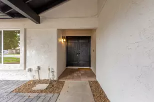 942 E Driftwood Dr, Tempe, AZ 85283 - Photo 3