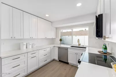 942 E Driftwood Drive, Tempe, AZ 85283 - Photo 11