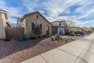 9785 W Robin Ln, Peoria, AZ 85383 - Photo 3