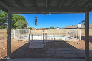8106 W Wethersfield Rd, Peoria, AZ 85381 - Photo 33