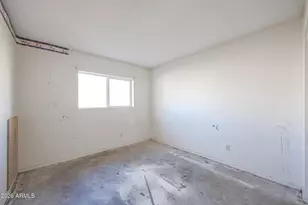 8106 W Wethersfield Rd, Peoria, AZ 85381 - Photo 11