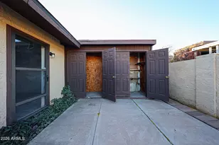 3830 W Crittenden Ln, Phoenix, AZ 85019 - Photo 33