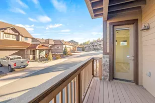 530 N Moriah Dr, Flagstaff, AZ 86001 - Photo 33