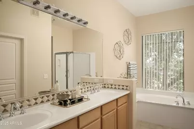 2989 N 44th Street #2001, Phoenix, AZ 85018 - Photo 9