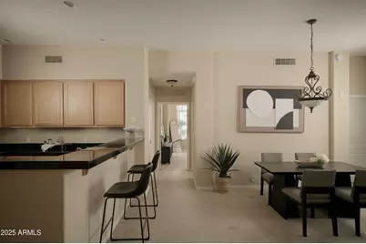 2989 N 44th Street #Unit 2001, Phoenix, AZ 85018 - Photo 5