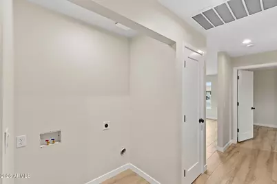 4331 N 70th Avenue, Phoenix, AZ 85033 - Photo 27