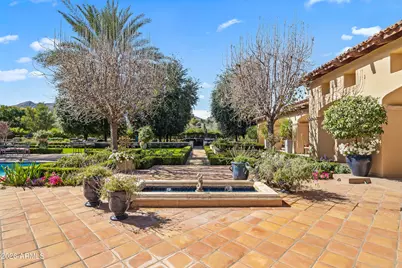 8920 N Martingale Road, Paradise Valley, AZ 85253 - Photo 35