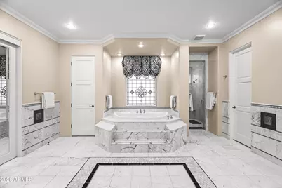 8920 N Martingale Road, Paradise Valley, AZ 85253 - Photo 17