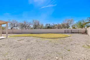 1767 E Carob Dr, Chandler, AZ 85286 - Photo 31