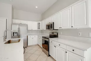 1767 E Carob Dr, Chandler, AZ 85286 - Photo 11