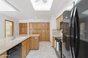 6713 W Kerry Ln, Glendale, AZ 85308 - Photo 5