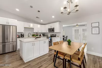 6945 W Merrell Street, Phoenix, AZ 85033 - Photo 11