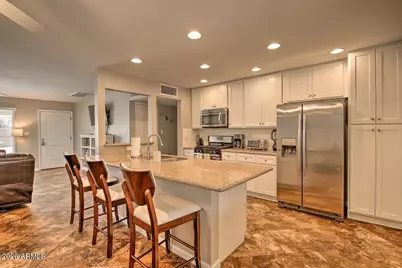 609 S Priest Drive, Tempe, AZ 85281 - Photo 3