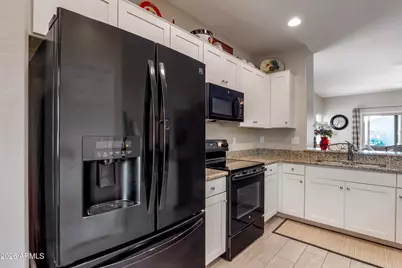 903 W Sisso Tree Avenue, San Tan Valley, AZ 85140 - Photo 11