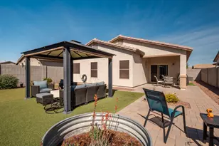 903 W Sisso Tree Ave, San Tan Valley, AZ 85140 - Photo 3