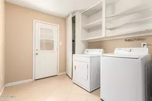 1049 E Carter Dr, Tempe, AZ 85282 - Photo 25