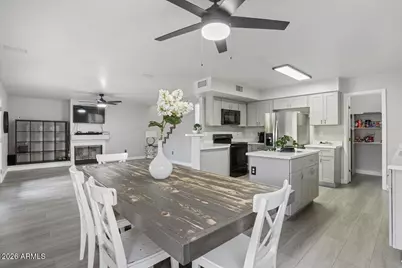 2018 E Wahalla Lane, Phoenix, AZ 85024 - Photo 5