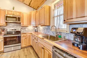 2718 Church Ln, Overgaard, AZ 85933 - Photo 11