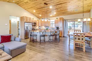 2718 Church Ln, Overgaard, AZ 85933 - Photo 5