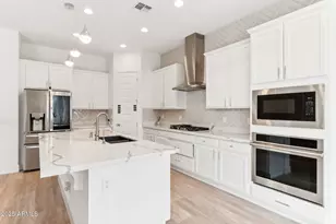 22721 N 34th St, Phoenix, AZ 85050 - Photo 13