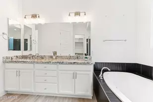 22721 N 34th St, Phoenix, AZ 85050 - Photo 27