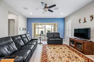 10544 W Harmony Ln, Peoria, AZ 85382 - Photo 5