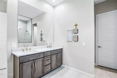 10544 W Harmony Lane, Peoria, AZ 85382 - Photo 25